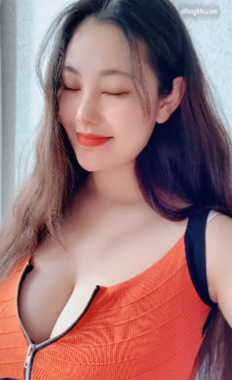 快手主播安妮朵朵大罩杯摇摆福利绝版直播收藏大合集186V6.13G，百度盘自行打包