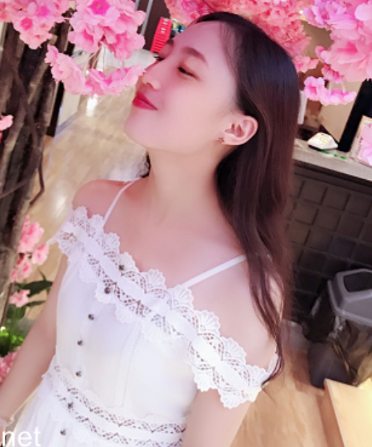 优质瑜伽老师31V私拍展示0.3G柔韧诱惑