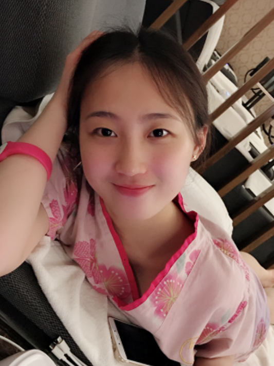 优质瑜伽老师31V私拍展示0.3G柔韧诱惑