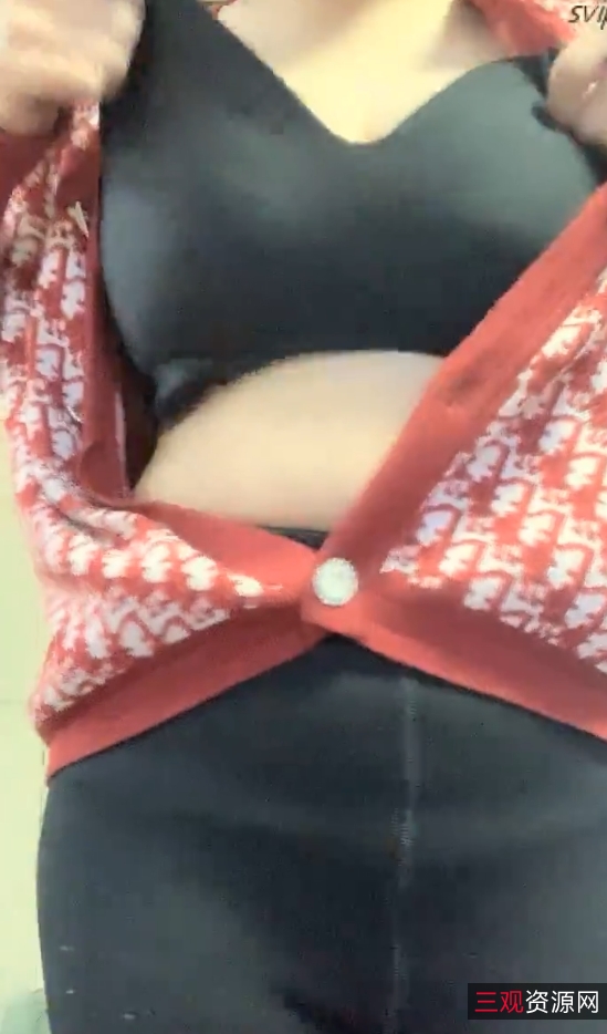 气质奶妈挤馒头聊天视频6部2.1G115合集丰满