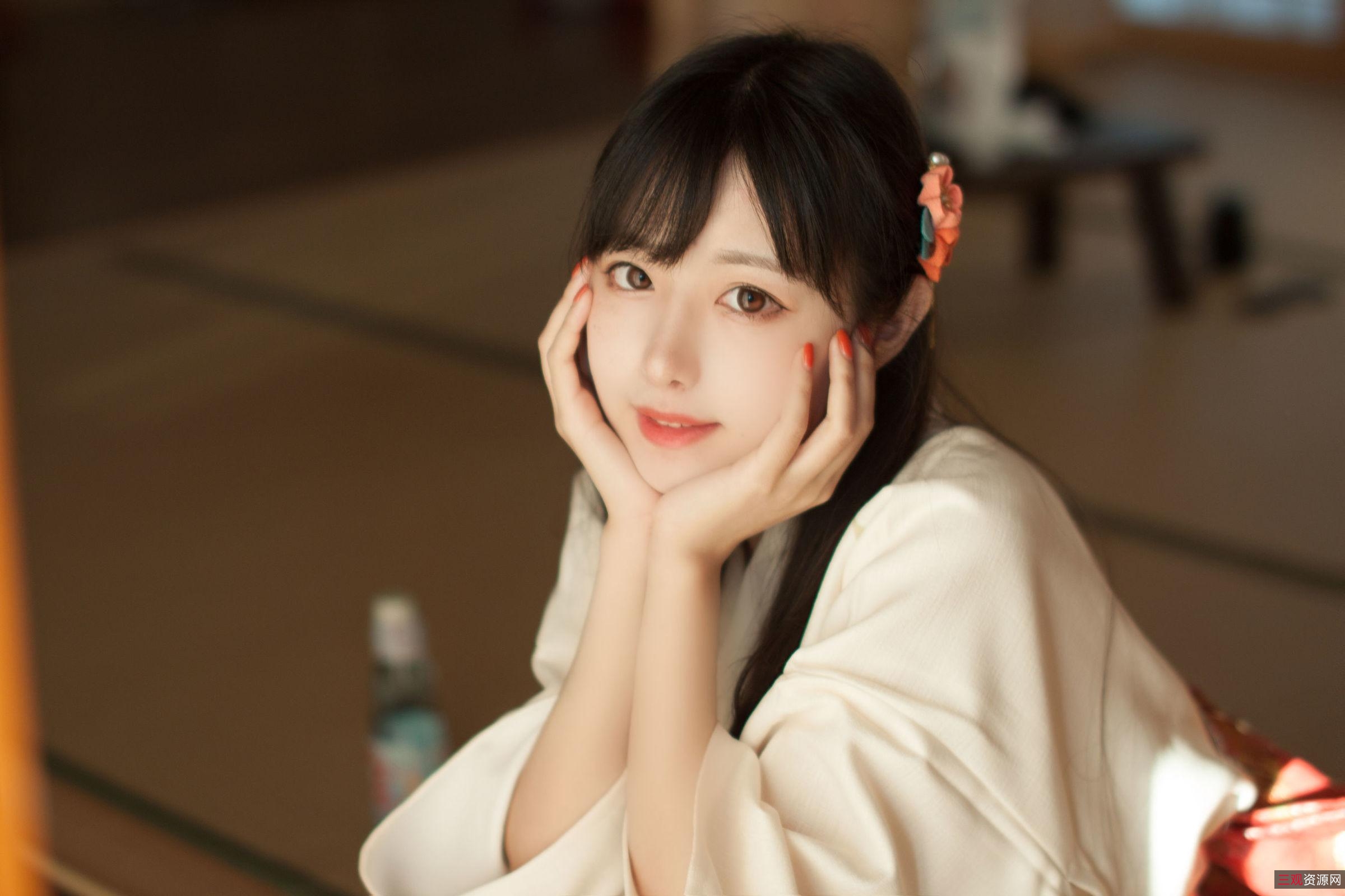 推特Shika小鹿鹿coser小合集1.99G，身材火辣，鲜嫩多汁