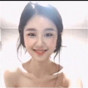 DOMSSG指教视频122V推特展示1.3G绝对珍藏