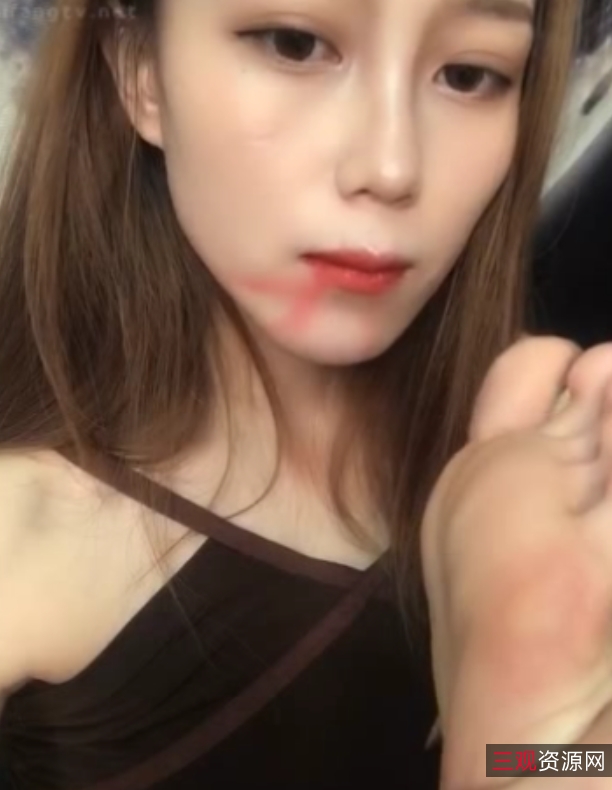 易直播软软绝密私藏72部16.3G呐喊合集