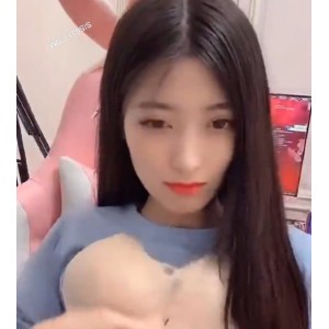 主播月月大小姐英雄联盟合集33部65G黑丝暴击