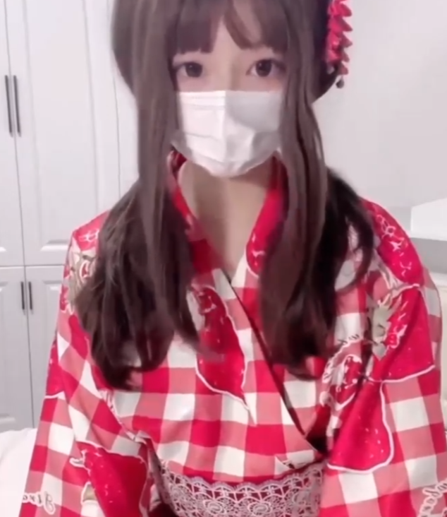 小晗猫推特cos视频10部1.2G肉感十足