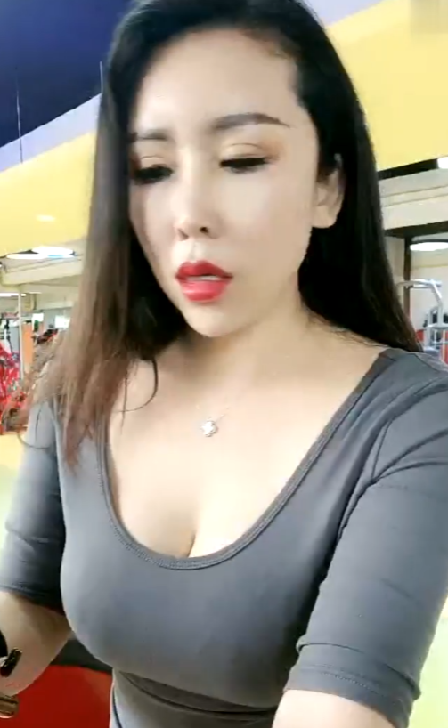 抖音蜜桃御姐直播feng+ru+fei+tun27部15.2G