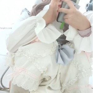 ETZ全景厕拍第一季10V丝袜高跟1.34G神秘视角