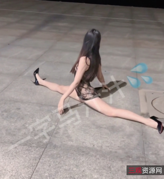 推特汁汁一字马热舞湿身88部300M上阵