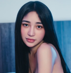 推特别册清纯妹单人1V373M玩坏了