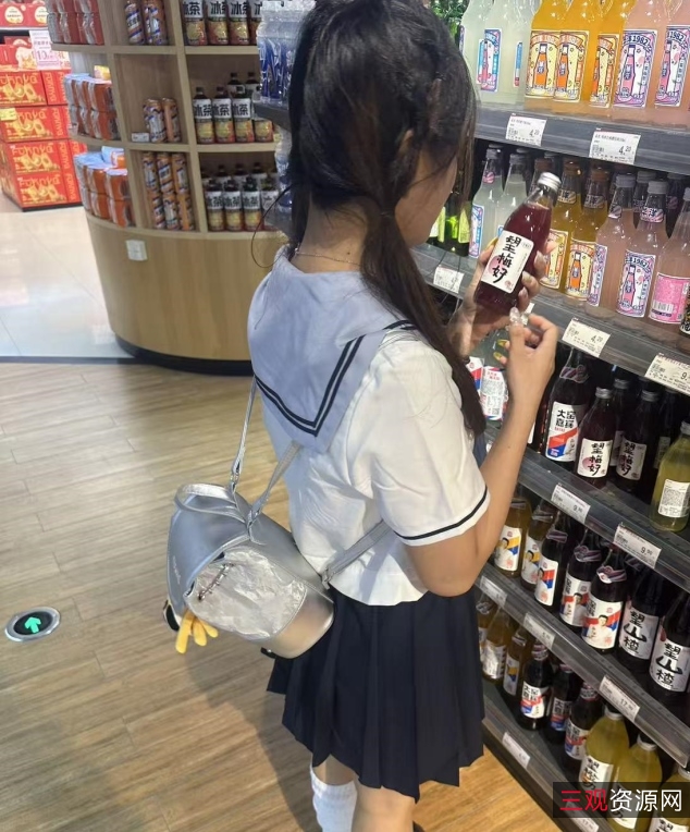 推特排骨兄妹禁忌作品合集0.6G劲爆展示