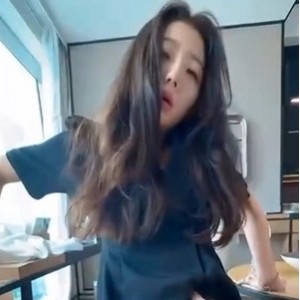 吃瓜张津瑜视频8部450M优质某处