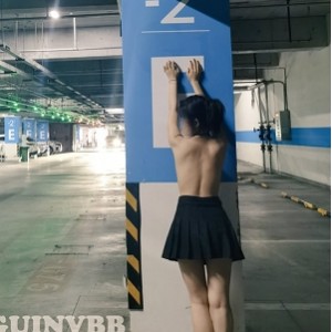 推特小狐狸DANGUNV人前展示合集3V74MB火辣出圈