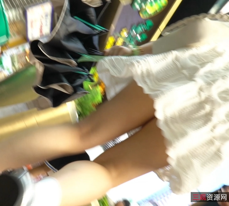 推特拉链白裙透臀视频1部277MB绝了